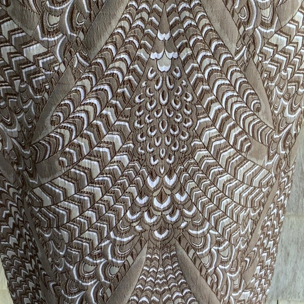 Escada elegant jacket and skirt set - Picture 4 of 13